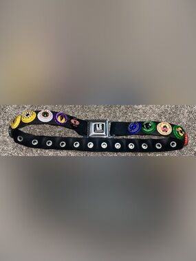 Little Earth seatbelt belt bottle caps